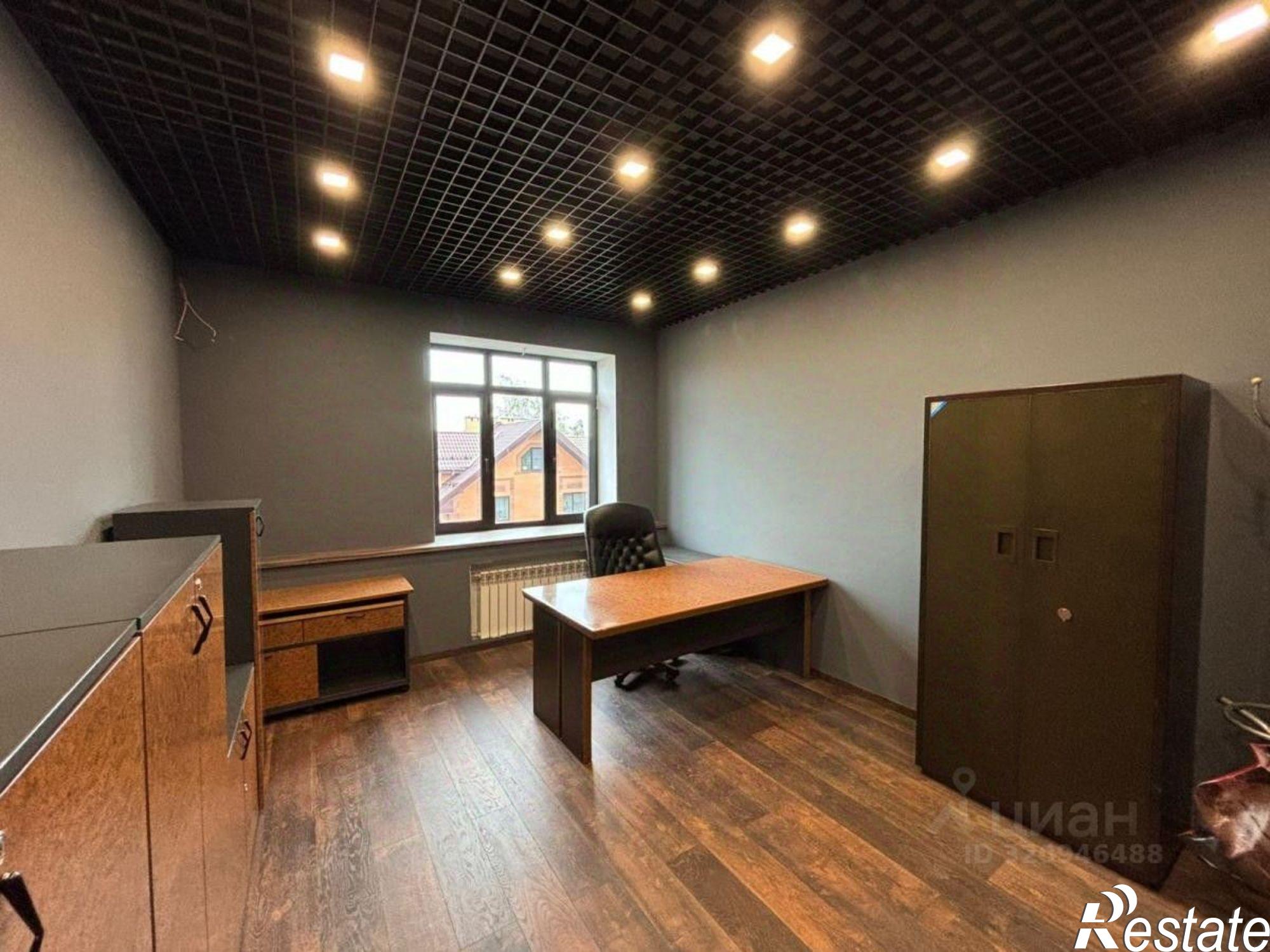 Сдать офис, помещение под офис за 57 000 рублей на ул Андреевская, 12