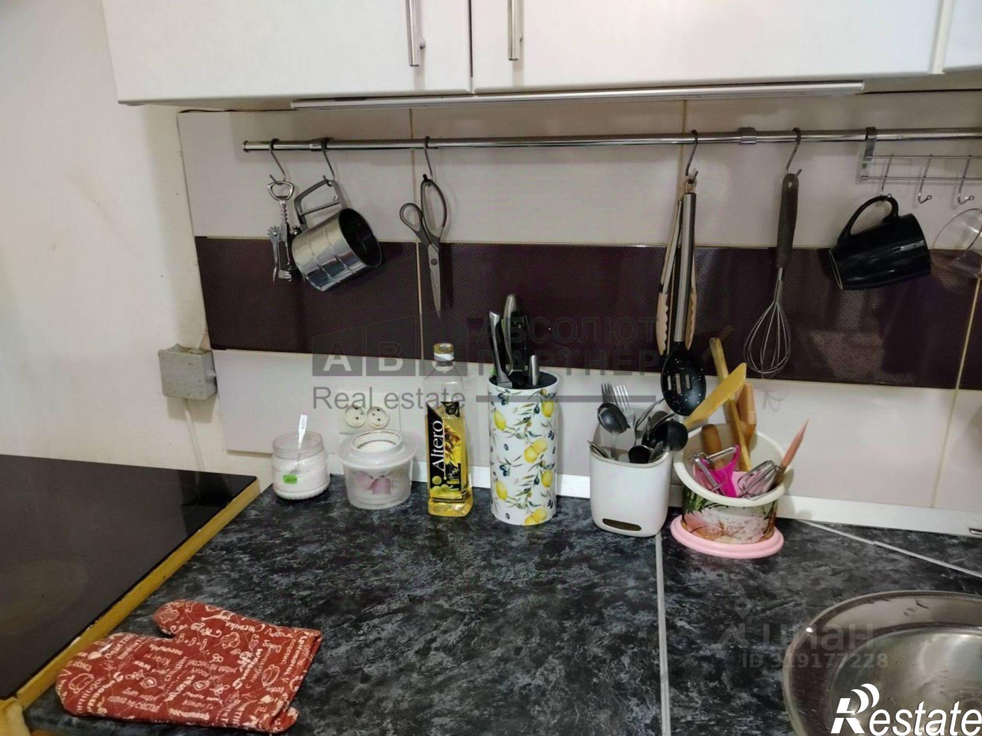 Купить комнату за 1 300 000 рублей на Великий Новгород г., Мира пр-кт.