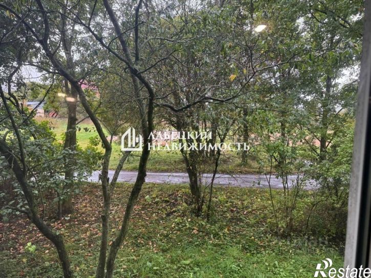 2-комн квартира улица Титова, 21,  д. 21