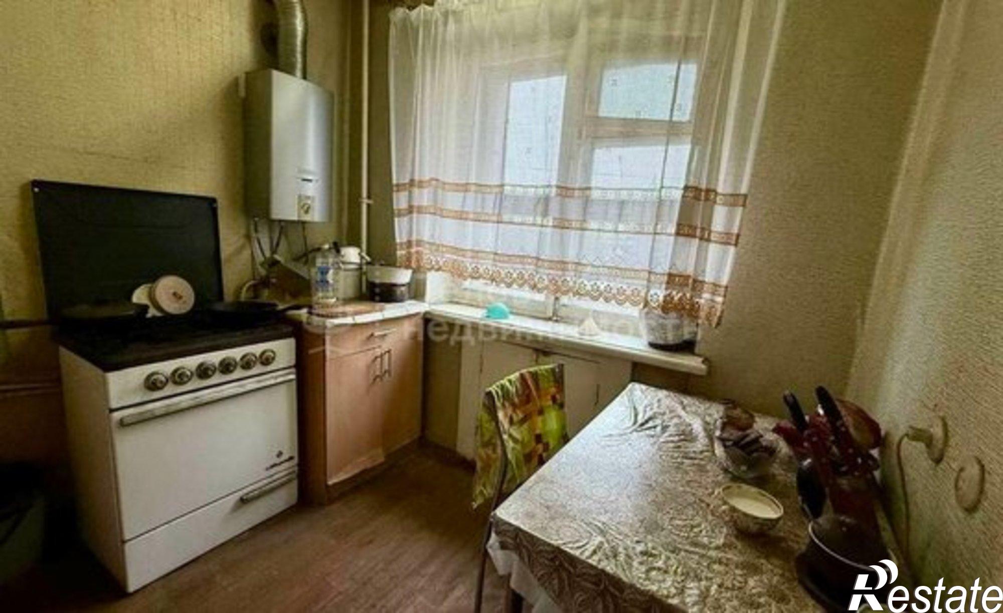 Купить квартиру за 3 590 000 рублей на Великий Новгород, Октябрьская улица, 36