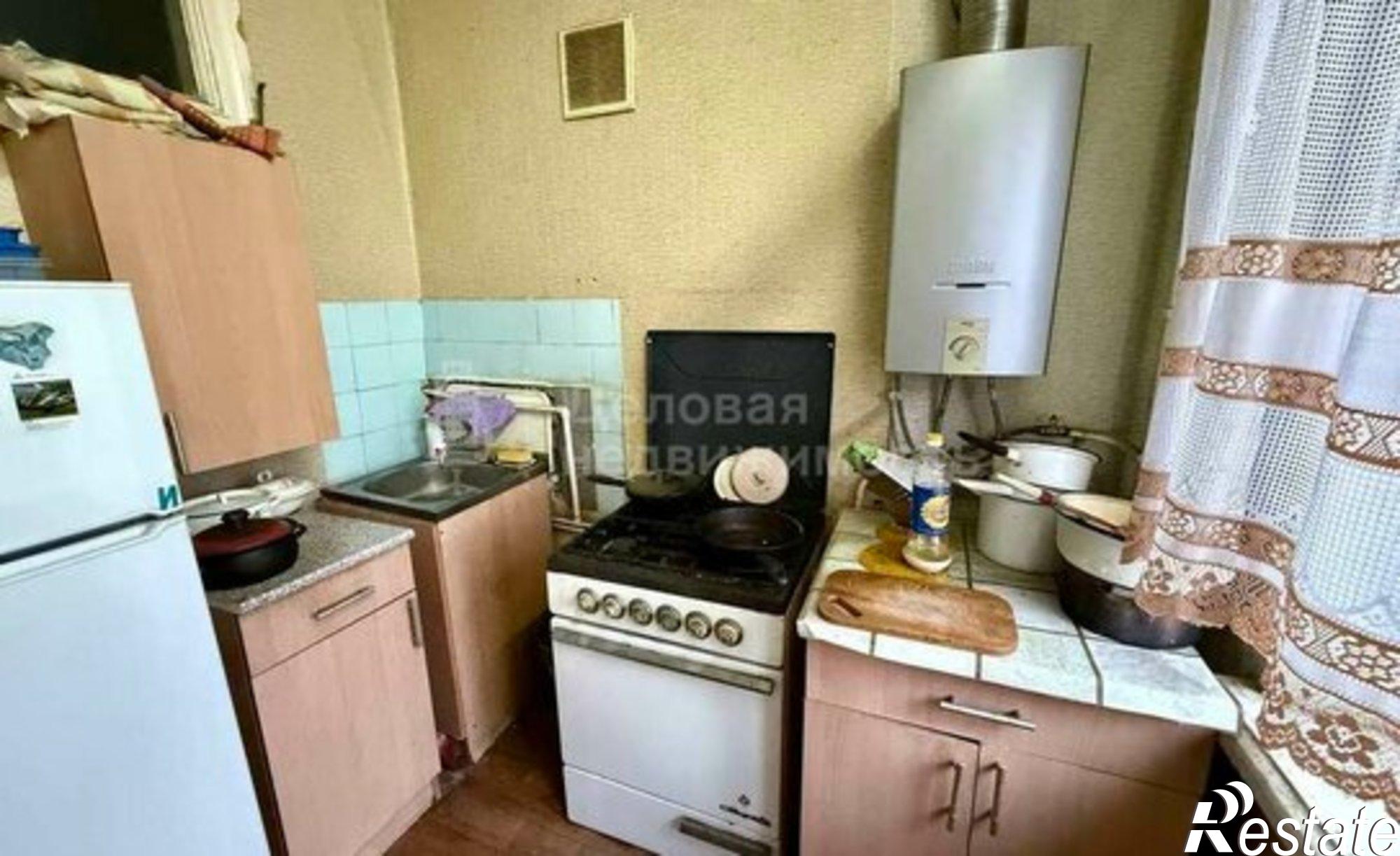 Купить квартиру за 3 590 000 рублей на Великий Новгород, Октябрьская улица, 36