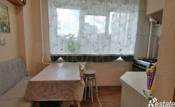 3-комн квартира Великий Новгород, Западный район, улица Попова, 14/32