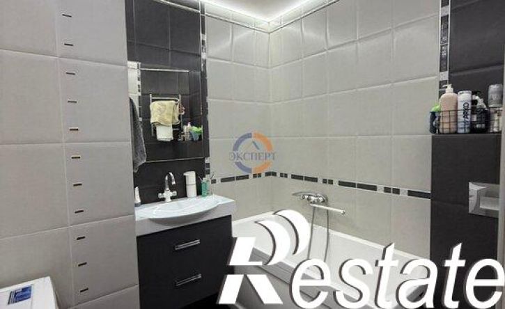 3-комн квартира улица Зелинского, 29,  д. 29